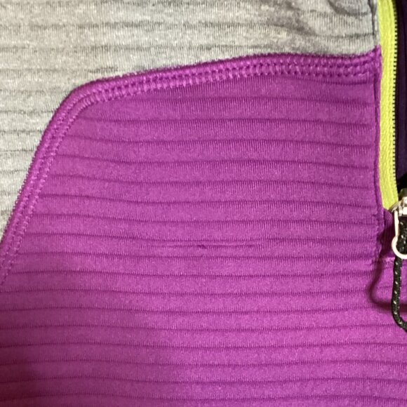 Puma Sport Lifestyle Women's Long Sleeve Layering Top Quarter Zip Size M Jogging - Picture 11 of 11